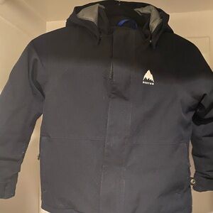 Burton unisex 5T ski jacket. Great condition, just grew out of it quickly